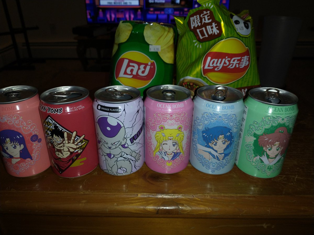 BonelyFans on Twitter "We got some Japanese soda and chips!"