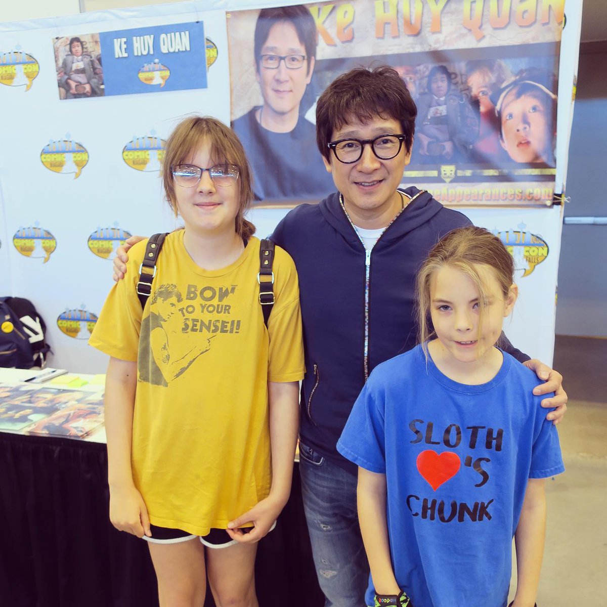 NapkinsOfNote's tweet photo. 6/Ke Huy Quan as 'Data' 
(Side note, in 2019 we met Ke Huy Quan at the @NFComicCon &amp; he was so nice and was very impressed with her Goonies themed AFO braces. He even gave us a free 'Short Round' headshot photo!) #TheGoonies #NapkinNotes #LunchNotes https://t.co/hwP6uWYgsw