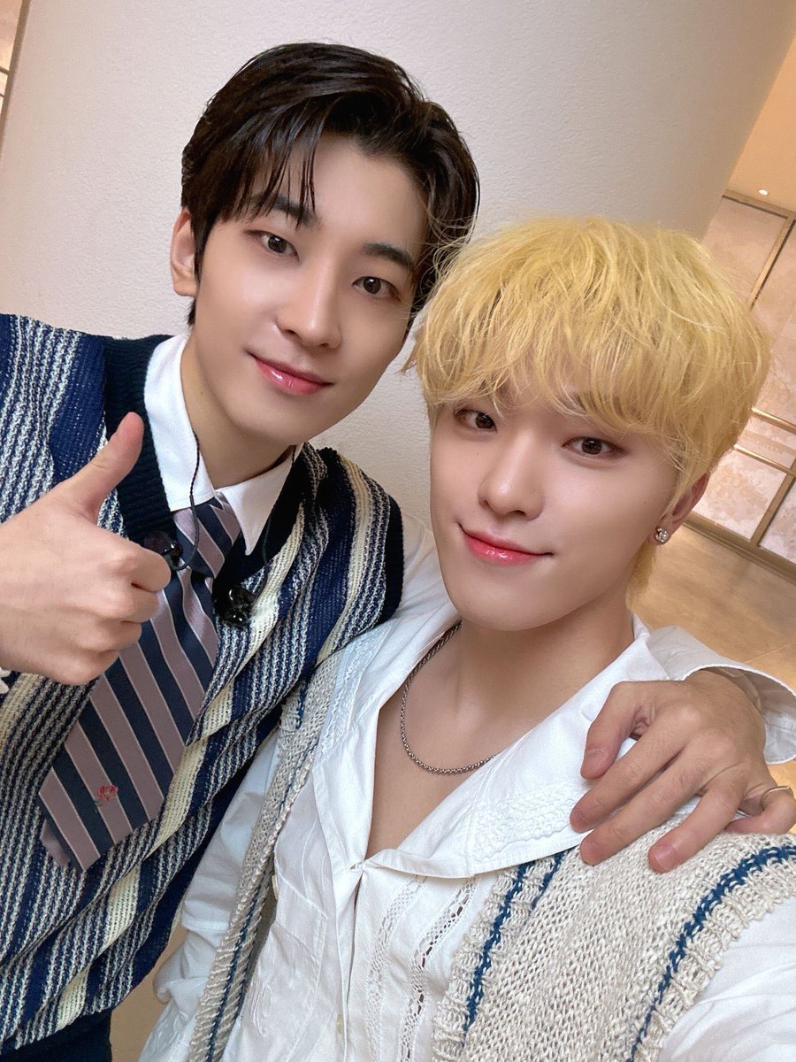 wonchanbox's tweet image. 어제 행복햇따🤍🤍🤍🤍🤍🤍🤍