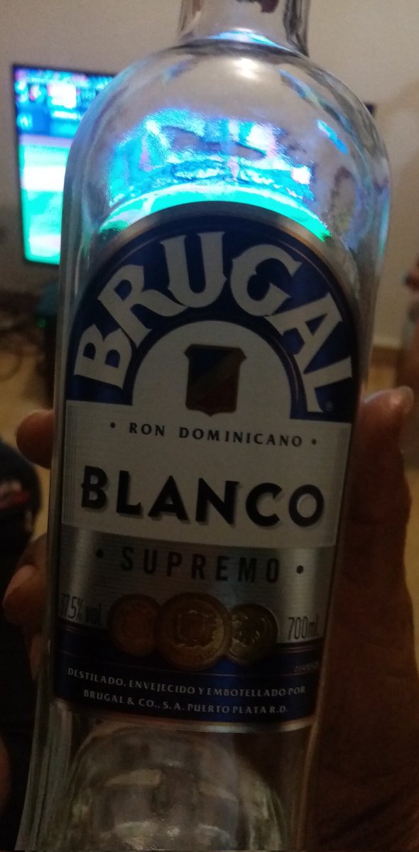 EvelinPlacidoAl's tweet photo. Se lo dije
#Brugal no puede quitar el
#RonBlanco
Éso afecta el #Pitcheo⚾ y #Poder https://t.co/DQFznfyEJj