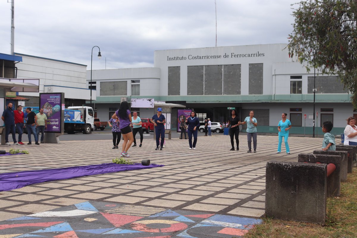 INCOFERCR's tweet photo. Este sábado se celebró la Feria de salud, bienestar y seguridad en el Parque Cañas (Frente a la Estación del Pacífico). https://t.co/gcqTBqElke