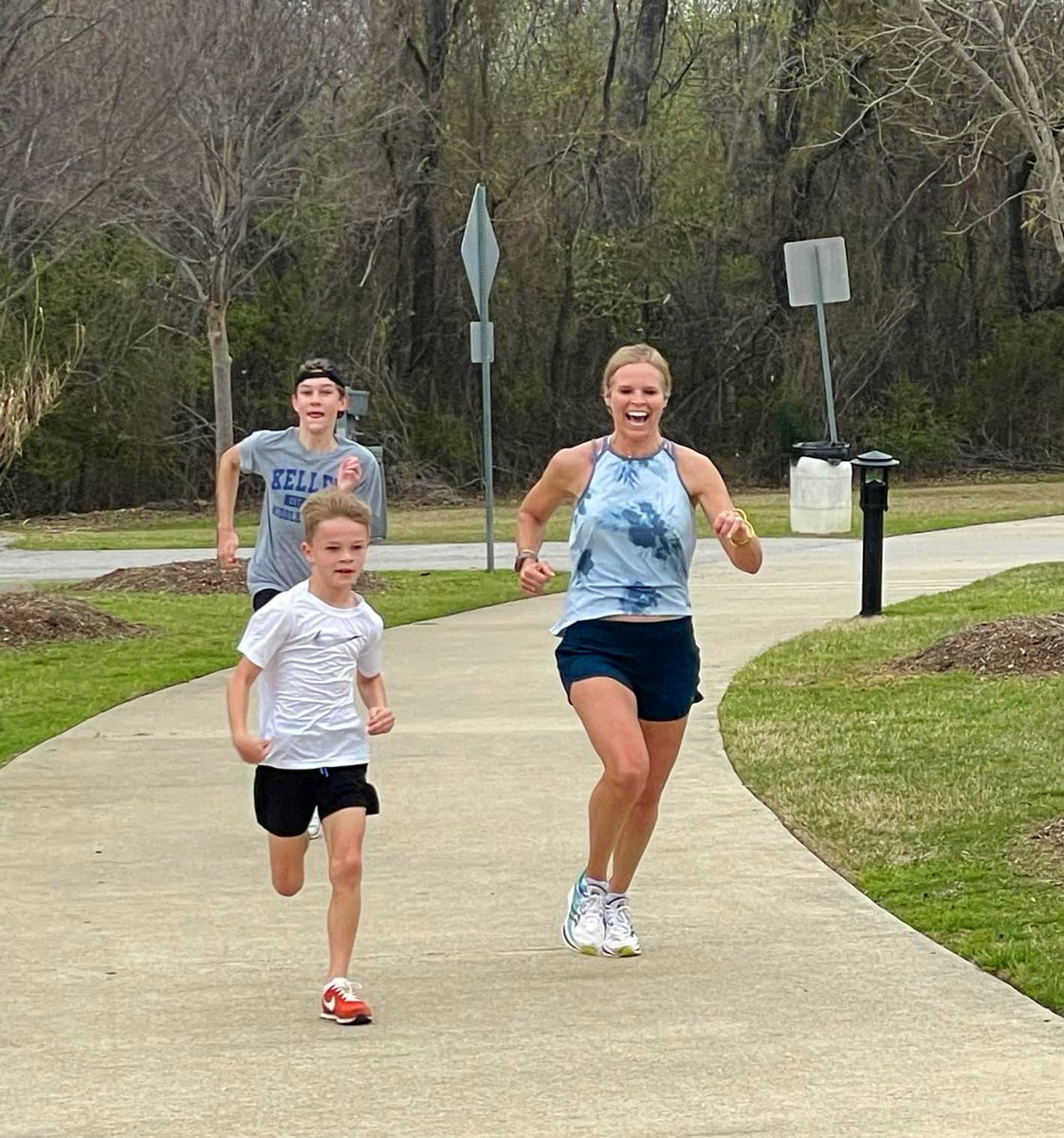 LakeGrapevineRW's tweet photo. โFamilies the run together, have fun togetherโ - @bearcreekrun
We ๐ seeing our members and their family out running around together!
https://t.co/JvVKhultWi
#running #runners #run #first5k #5k #youthrunning #familyrun https://t.co/FsSbeVvA3w