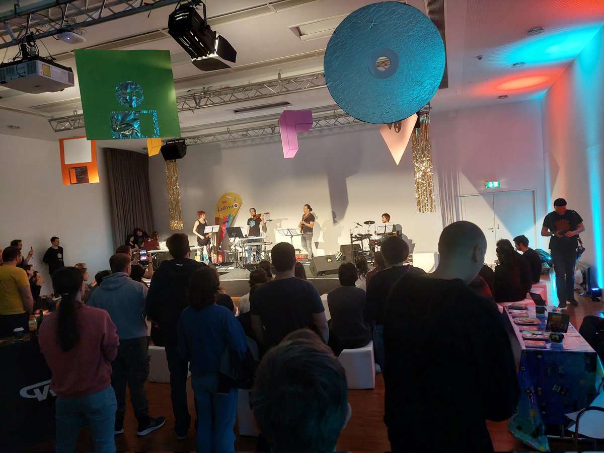 Erin List 🏳️‍🌈🏳️‍⚧️ tweet media