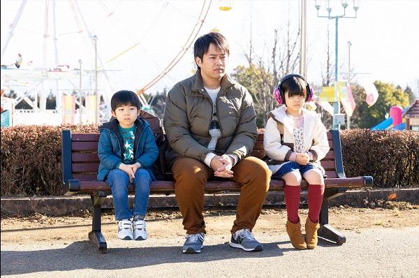 ovO_NEWS_Ovo's tweet photo. 「#リエゾン」最終回“母親の死”を伝える父と子の姿に涙　「遊園地のベンチで ... - https://t.co/LxeYeHDU1a #リエゾン #三浦貴大 #加藤柚凪 #加藤矢紘 #小日向文世 #山崎育三郎 #風吹 https://t.co/CjZAJ2u251