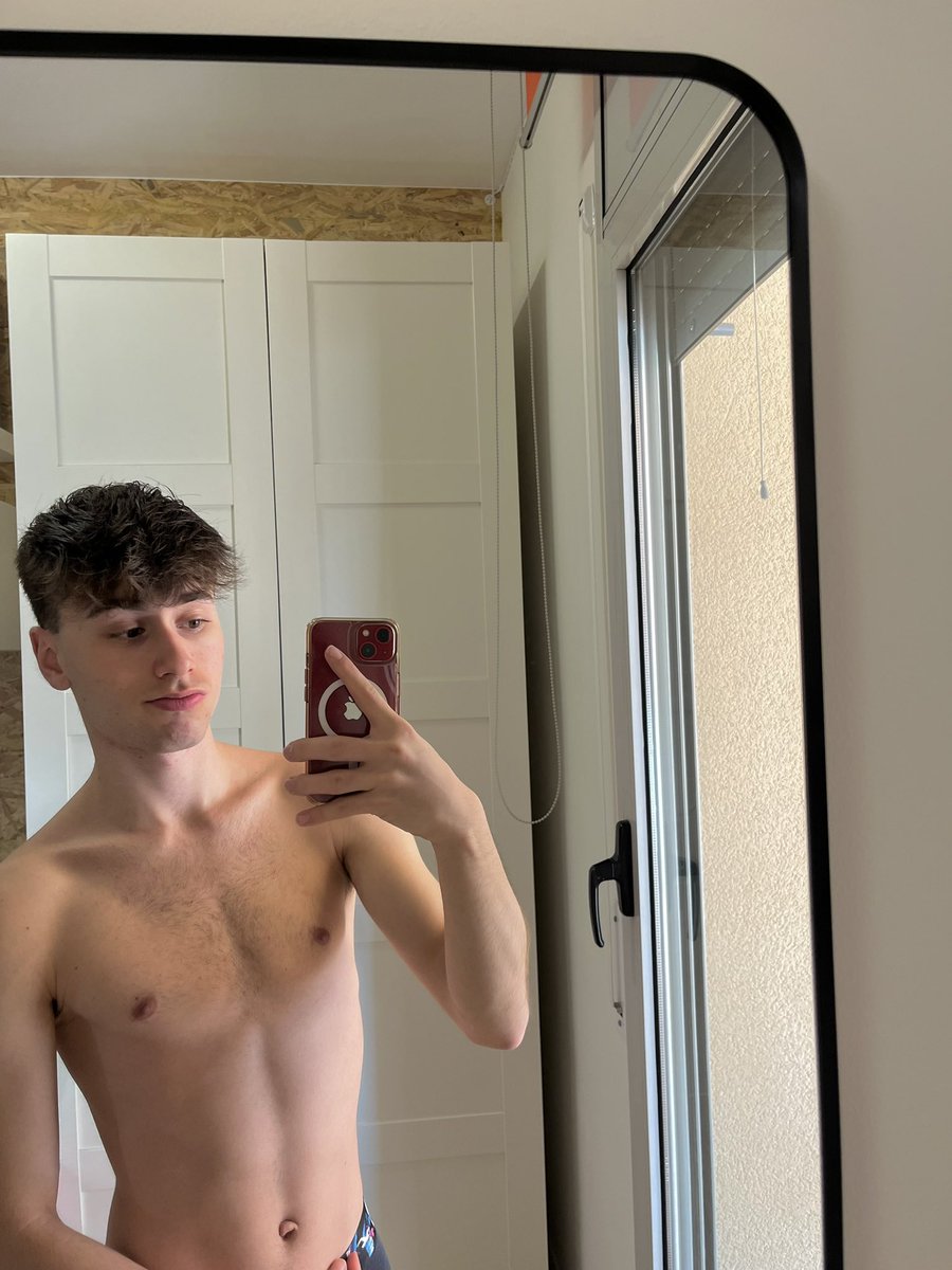 Fq-EK_RXsAAbEPh?format=jpg&name=medium