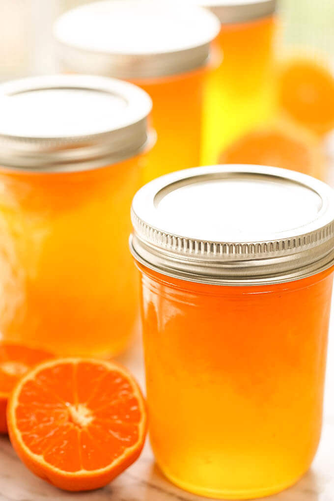 Bowl_Me_Over's tweet photo. Orange Jelly is AMAZING! It's a bright burst of sunshine in a jar of homemade jam! It's quick and easy to make and a hundred times better than storebought - you'll love this jam! #howtomake #cookingjamsandjelly #bowlmeover https://t.co/zlsJGxgxg3 https://t.co/SjlLtcpMWX