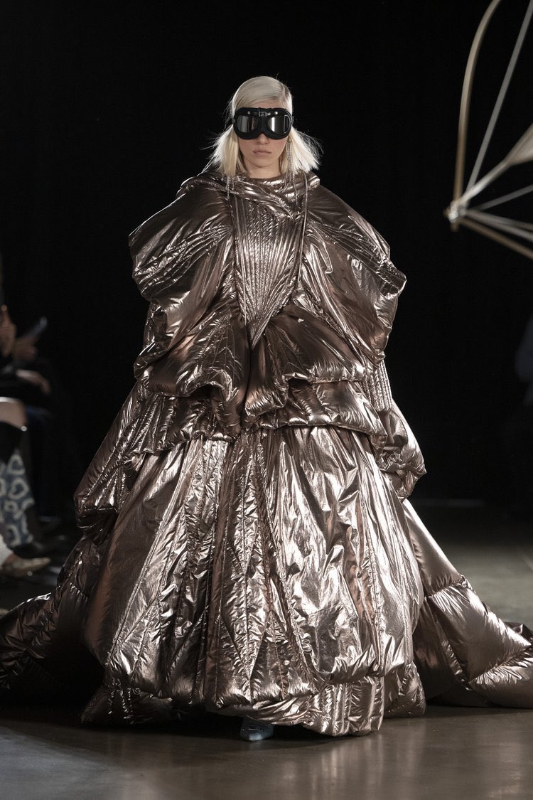 jacquemusx's tweet photo. Mithridate FW23 https://t.co/1AkaRydgox