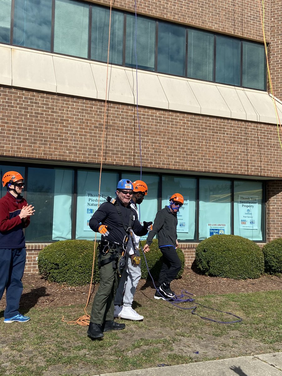 CityOfFayNC's tweet photo. What an amazing day to go #OvertheEdge for our community! Council Member Kathy Jensen, @FayettevillePD Braden and Marketing and Communication Director Loren Bymer partnered with @UWCumberlandCty to support nonprofits across Fayetteville! https://t.co/H1cX3tudsz