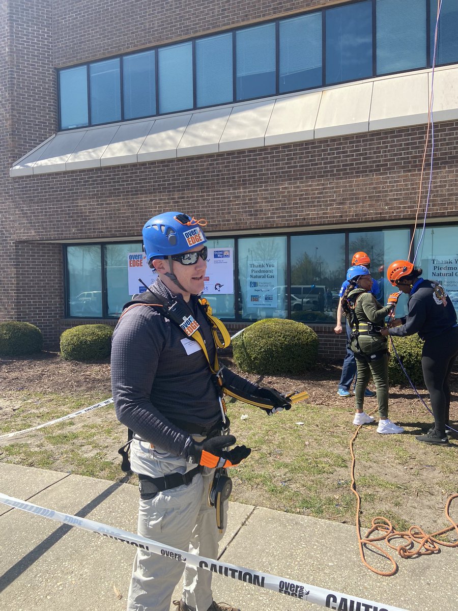 CityOfFayNC's tweet photo. What an amazing day to go #OvertheEdge for our community! Council Member Kathy Jensen, @FayettevillePD Braden and Marketing and Communication Director Loren Bymer partnered with @UWCumberlandCty to support nonprofits across Fayetteville! https://t.co/H1cX3tudsz