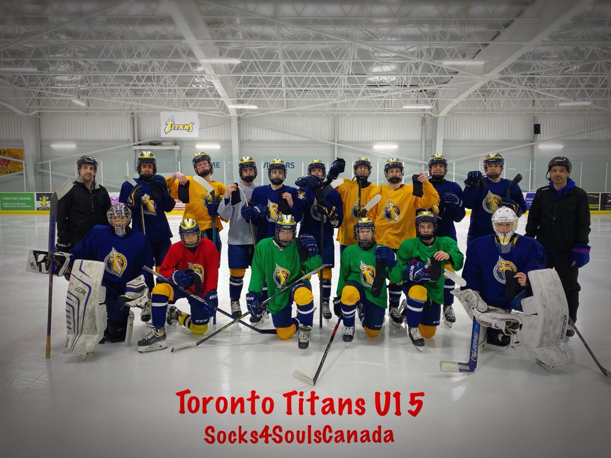 Thank you to the amazing @toronto_titans_gthl team for raising 600 socks to donate to those in need! We are so grateful for your kindness and compassion, you guys are #sockstars 🧦 🌟 🏒