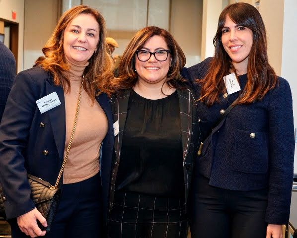 aijudefa's tweet photo. AIJUDEFA, muy bien representada en el seminario de @UnionIntAvocats sobre salud y bienestar de los abogados.
@quijotadeapie (expdta AIJUDEFA), @maritzar (actual vicepdta 2da), Maria Valentin (miembro de la Comisión de Jóvenes Abogados) y @PalomaZabalgo
(exsecretaria) en #UIANYC https://t.co/ZwhZAEfMuq