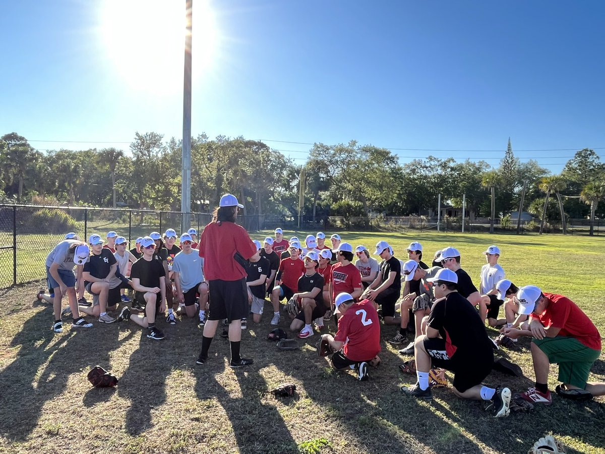 First practice in the Florida sunshine for <a href="/NRSCanada/">NRS</a> ☀️🏝

Plenty of talent has been brought down to Cocoa, with grad years ranging from ‘23-‘27. 

#PBRSpringTraining🇨🇦