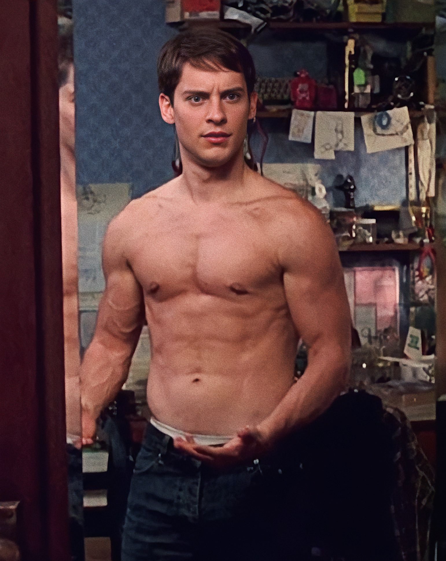 Homo Times on X: "Tobey Maguire in ”Spider-Man,” 2002  https://t.co/N4Yj1rT0aN" / X
