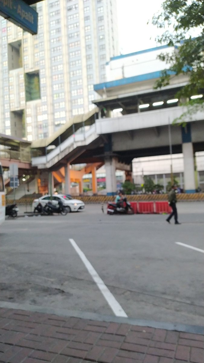 __intoalpha's tweet photo. sila otw sa fan meet, ako na otw sa Gapan 🥺😴 https://t.co/taJ5mwtQYf