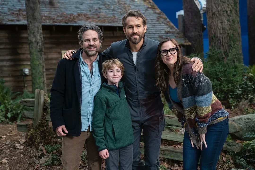 walkerscobellth's tweet image. One year.. #TheAdamProject 💫

Happy Anniversary (March 11)
#RyanReynolds #WalkerScobell