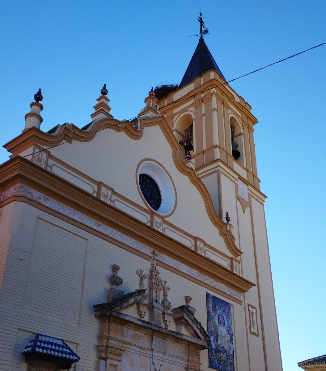 Un templo,  una historia,  una vida , un sentimiento,  una emoción,  así es mi parroquia .