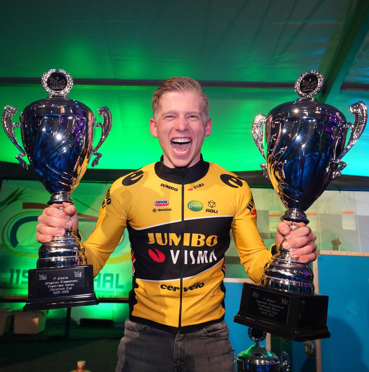 teamessent_mar's tweet photo. Our champ! 🏆

Algemeen klassement 🟠🥇
Jongerenklassement ⚪️🥇 https://t.co/w4OlYiWte5
