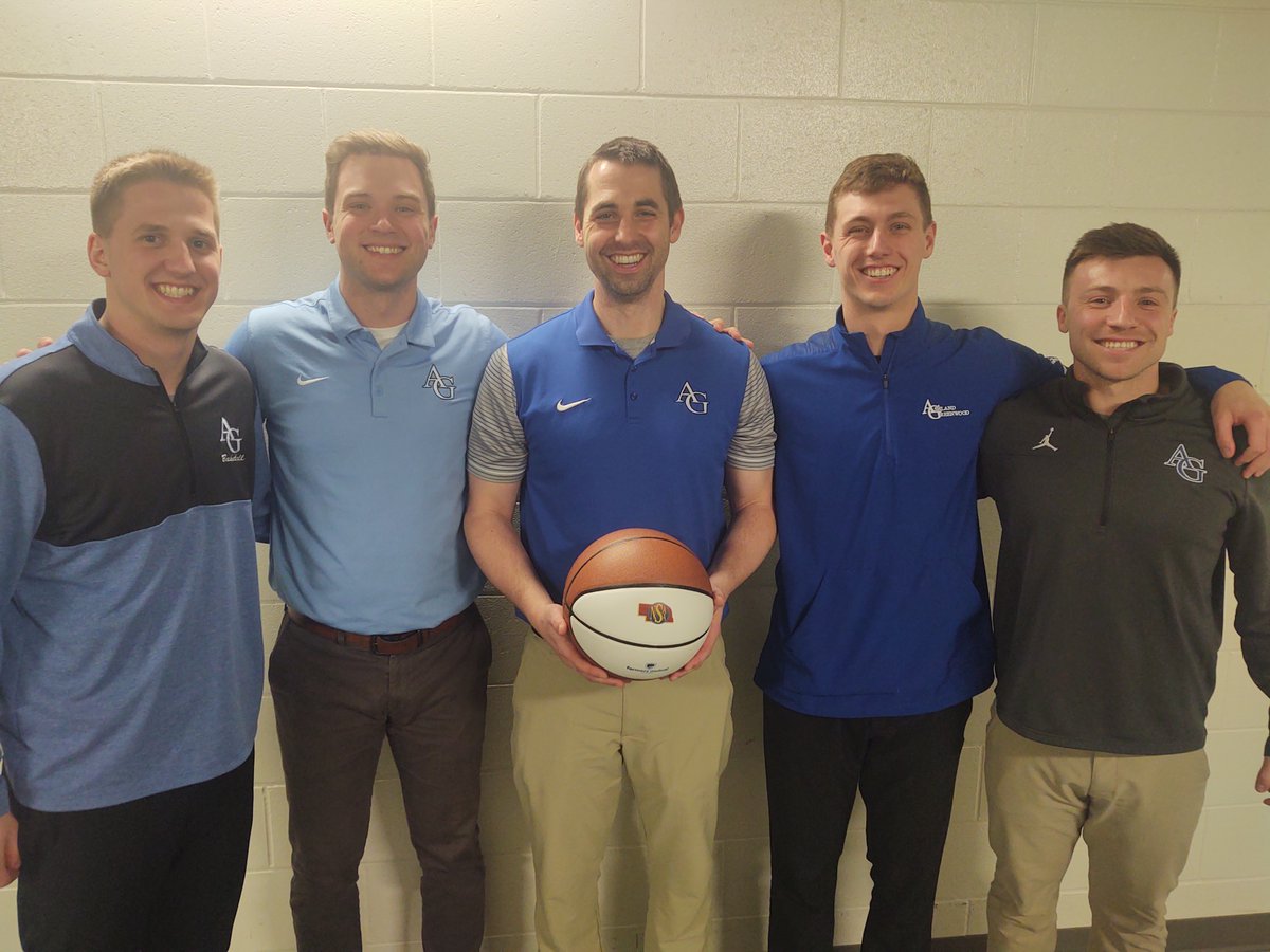 Bluejays everywhere!