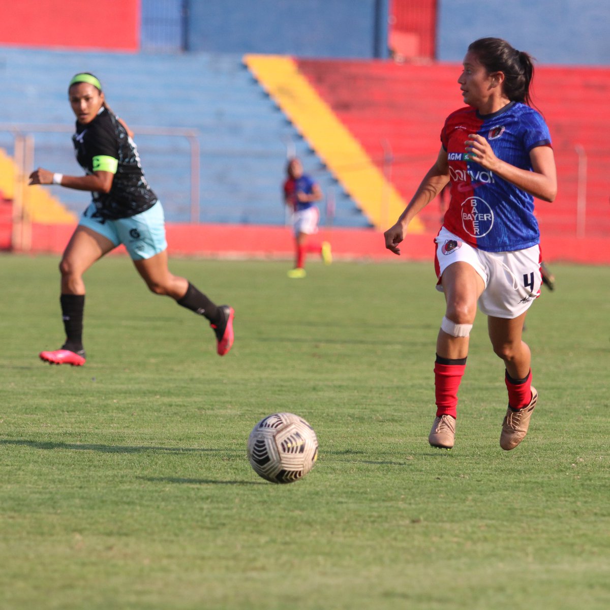 CDFASFemenino's tweet photo. ⏰60’ Estamos buscando con mucha intensidad el gol de la igualdad.
CD FAS 0-1 Alianza Women
#CDFASFemenino #SantaAna #ElSalvador https://t.co/vt8wrJLIxl