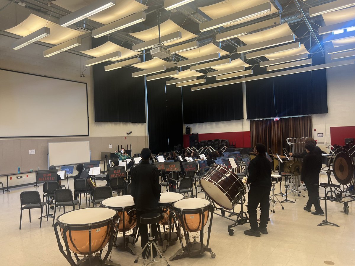 3 @pgcps HS concert bands: Suitland VPA, Northwestern VPA, & Laurel HS participated in the Mid-Atlantic Regional Concert Band Festival hosted by @UMDMusicEd @ Clarice Smith Perf. Arts Center! Each group had an amazing stage performance followed by an informative clinic! #MIOSM
