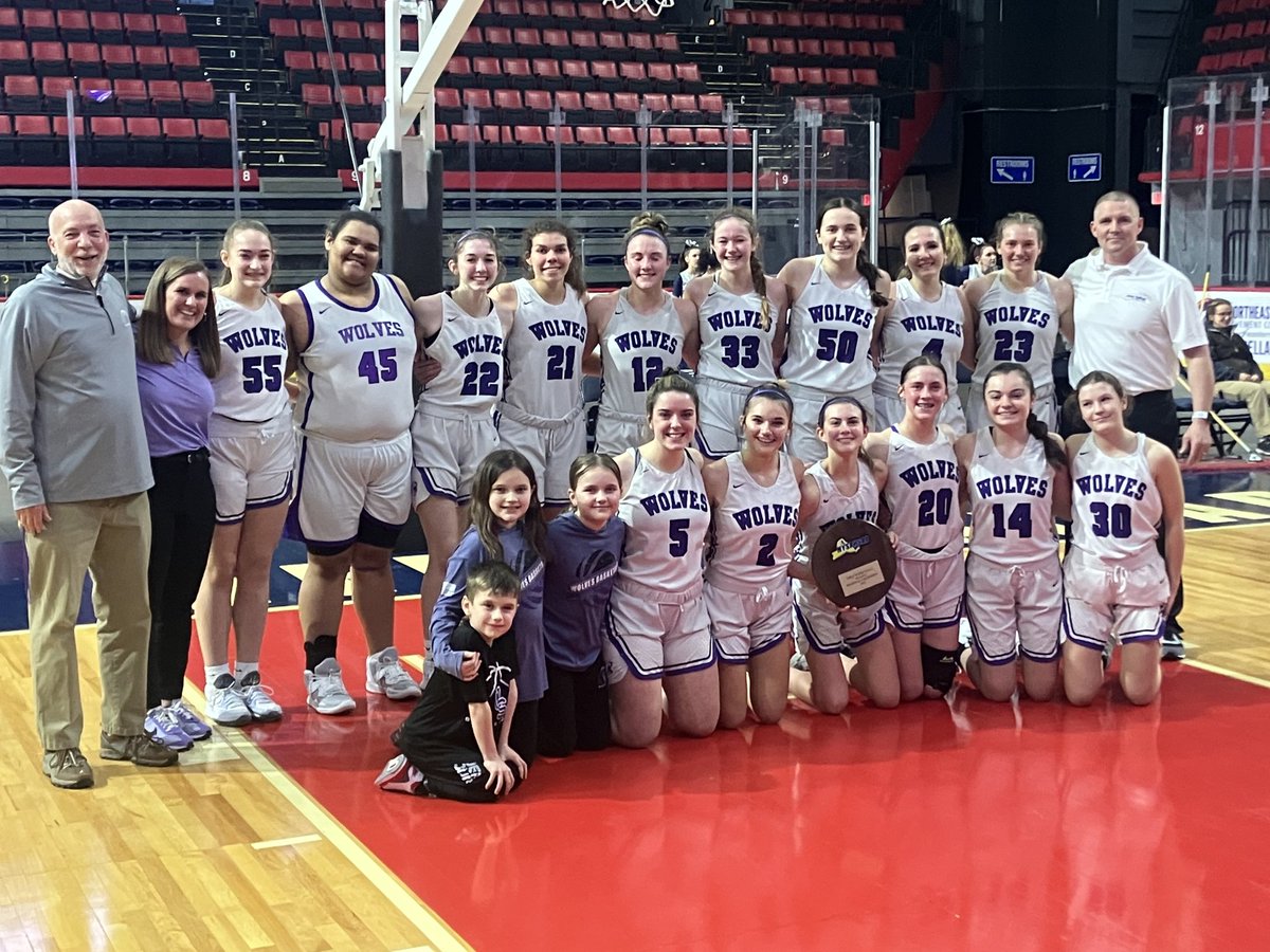 USCSD_Wolves's tweet photo. NYS Regional Champions!! https://t.co/uMz5akO0VT