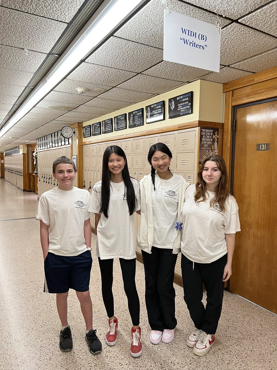 MsRosenking's tweet image. Today was a huge success for our Science Olympiad team. I am so proud to be your advisor and to be able to witness your growth and passion throughout this season. I already cannot wait for next years season! 🏆🐾 @IslandtreesMMS @BethRoemerIT @SOAlumniNetwork