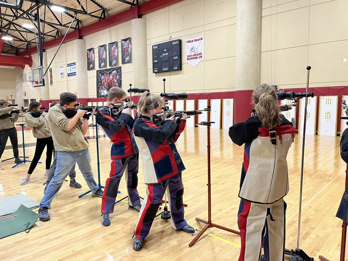 paynejt's tweet photo. @stewartscreekhs SCHS Drill, Rifle, Color Guard, Academic Team, and Robotics Teams compete at Fort Knox https://t.co/UV9UFle6uU