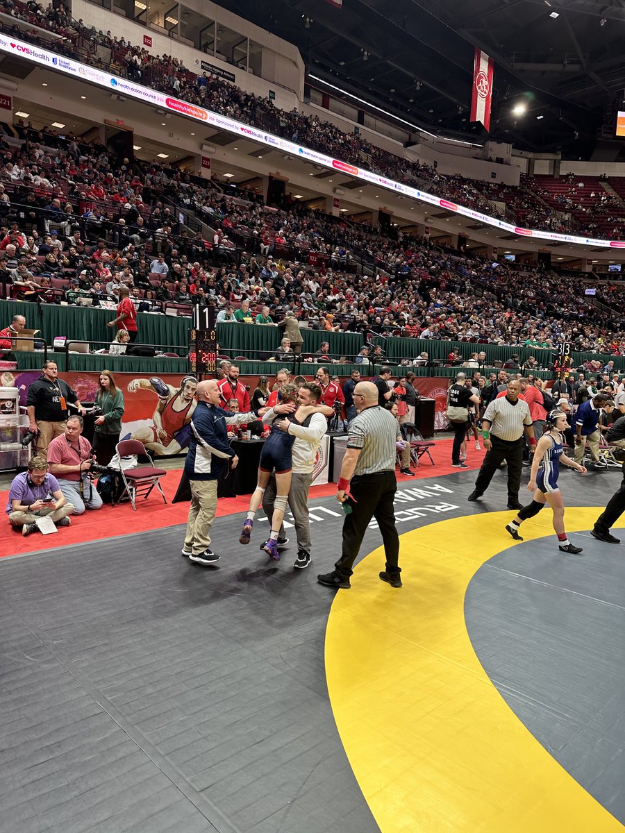 RT PiquaHS "RT <a href="/chiphare/">Piqua Athletics</a>: Averi wins AGAIN!!! Pins the #2 ranked wrestler in the 3rd period. Averi is headed to the finals tomorrow night! Congratulations Averi!! You are a beast!!#WeArePiqua "