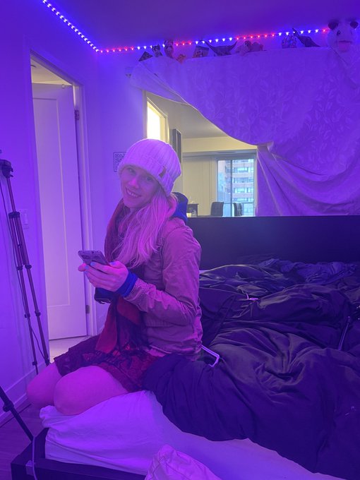 &ldquo;I hope they have Takis at this fancy restaurant&rdquo; https://t.co/8aqwbcHSJg