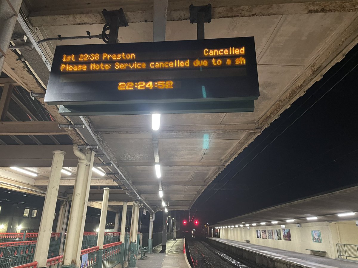 Felicity Jones tweet media