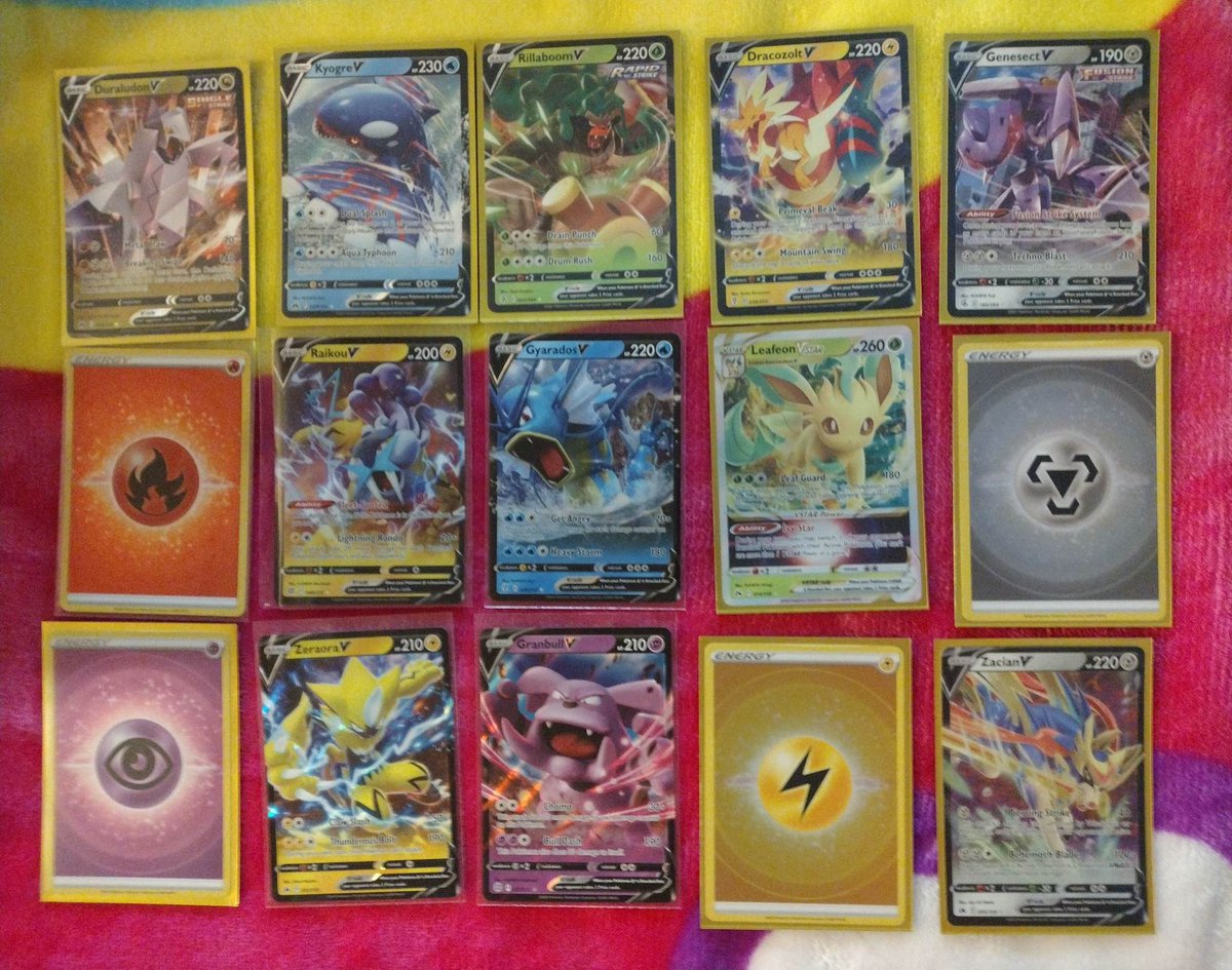 Itz_Pole_Cat's tweet image. 🚨 RANDOM GIVEAWAY 🚨

Winners pick! The winner gets to pick 2 cards.🌟

To enter:

✅Follow 
✅Retweet🐾

The winner will be announced on 3/13/23 at 8pm EST! 🤞🎉 
Good Luck! #pokemongiveaways  #RetweetToWin