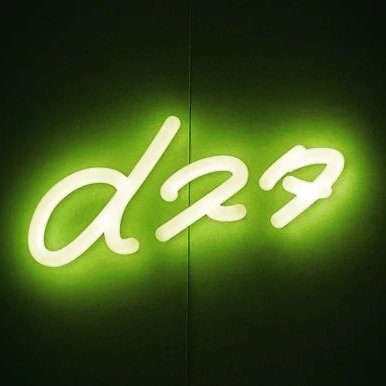 d_studio_dbs's tweet photo. スタジオのイメージムービー制作中。
4月にはOfficialSiteで公開予定！
外苑前駅徒歩1分のｄスタ。

#クロマキー撮影
#合成動画
#ムービー撮影
#スチール撮影
#レンタルスタジオ 
#会議室 
#クリエイティブ
#外苑前
#おしゃれな空間 https://t.co/5xlq6RiB6i