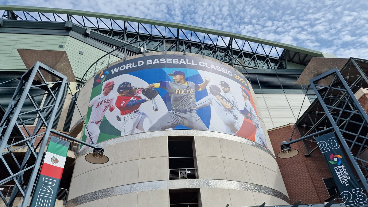 chriscd67's tweet photo. It's 3 hrs to game time @ChaseField  for the first Pool C @WBCBaseball. Following exhibition games vs @brewers and @Royals, @GB_Baseball takes on @USABaseball #letsgogb https://t.co/elxxm31n8U