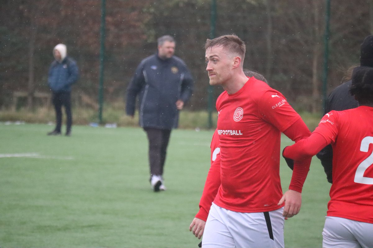 DevelopmentReed's tweet image. Gutted to not get the 3 points, but another positive performance and most importantly a clean sheet. We go again next week with another crucial game and 3 points are a must @SPaddockFC