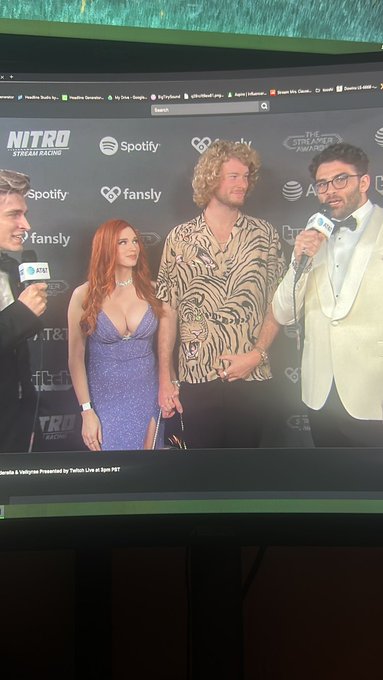 Vi’s pics and videos