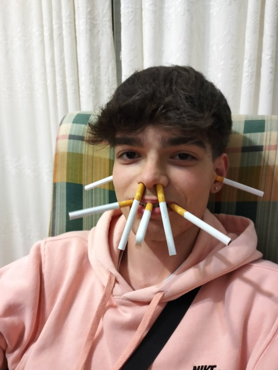 Mi amigo el q menos fuma: