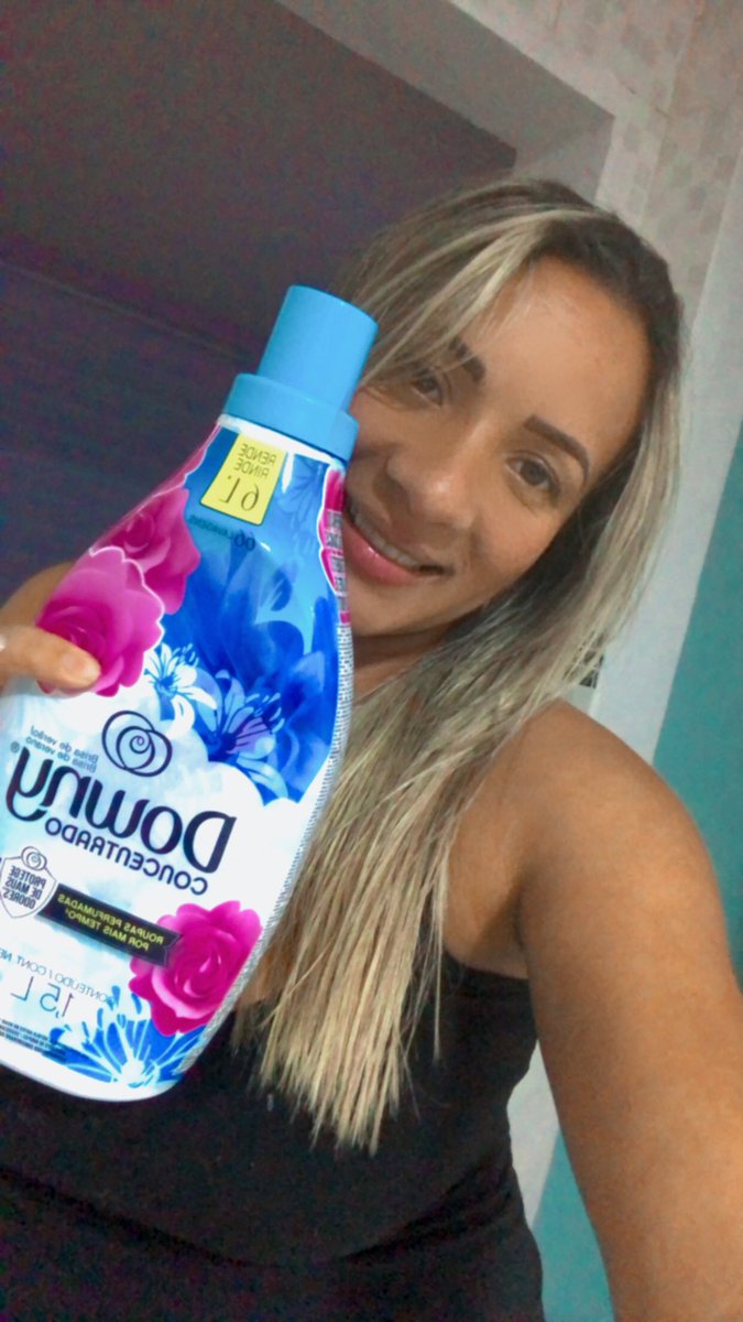 Raquelefa's tweet photo. #DownyLíder  em amaciante e qualidade no mercado, com sua suavidade que deixa um perfume inigualável e duradouro nas roupas.                       #Downy   #DownyBRA #marcalider https://t.co/uZag8IK2Yh