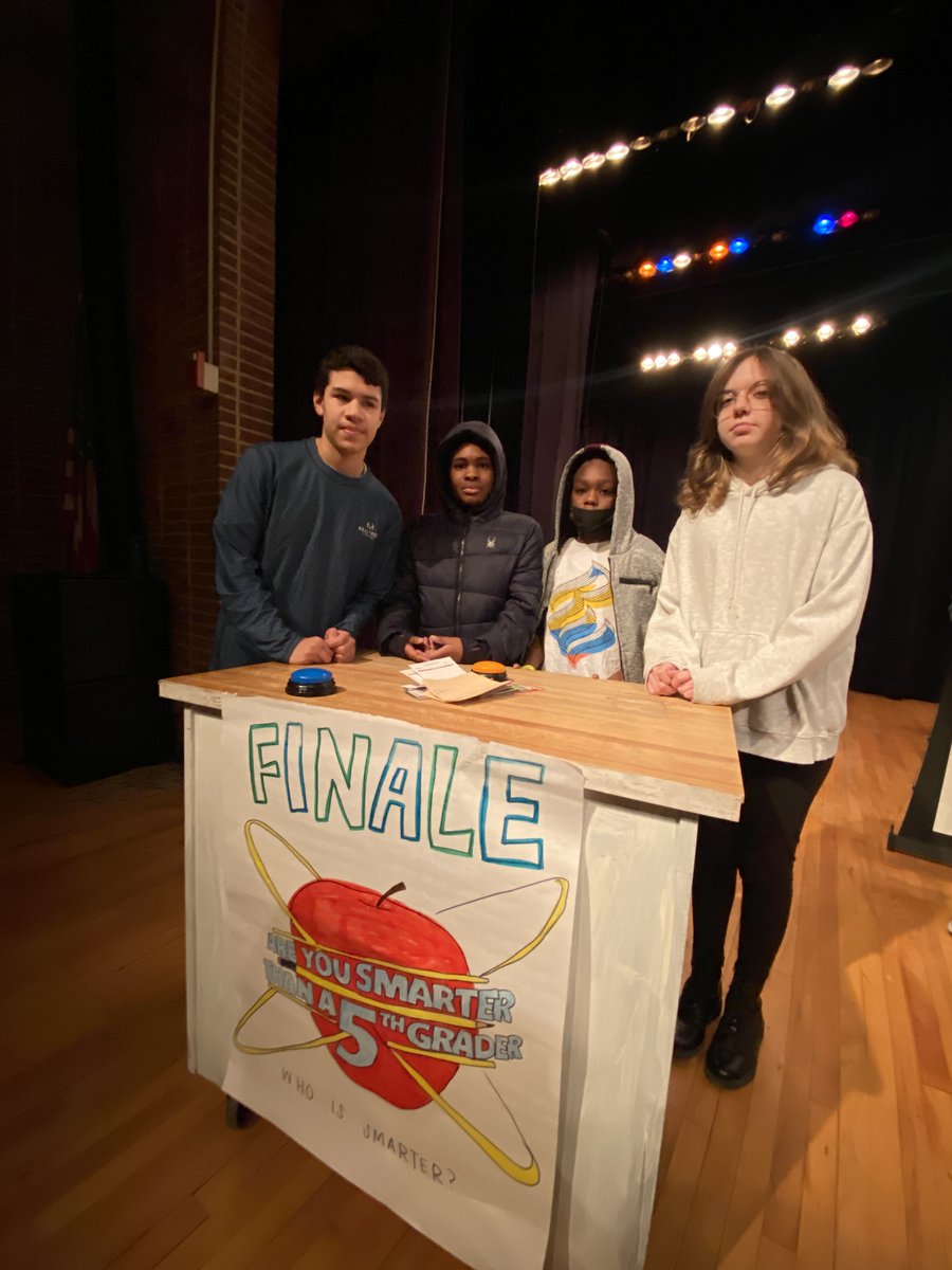 And the winners are...
1st place - Purple Team
2nd place - Blue Team
3rd place - Yellow Team 

Congrats to everyone of our 7th grade STEM students and their hard work today. You rock! 
#STEMAACPS #AACPSAwesome <a href="/lindalelynx/">Lindale Middle</a> <a href="/PositivelyLMS/">Positively Lindale</a> <a href="/AACountySchools/">AACPS</a>