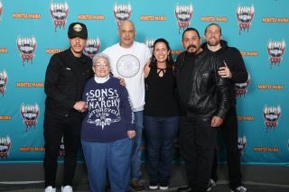 KrisFatsy's tweet image. The #SOA guys are the sweetest! Loved seeing the stars of our all time favorite show, @davidlabrava @Theorossi @EmilioRivera48  &amp;amp; #charliehunnam at #monstermaniacon #samcro #samcroforever #sonsofanarchy