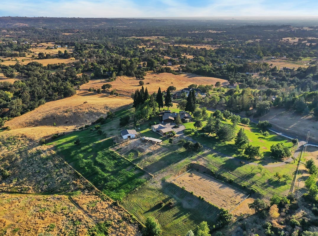 Sacramento Lake Tahoe Truckee LHM
Auburn Area Home on 11.4 Acres
luxuryhomemagazine.com/sacramento/736…
Presented by Network Real Estate
#luxuryhomemagazine #sacramentoluxurylistings #sacramentoluxuryhomesforsale #sacramentoluxuryrealestate #caluxurylistings #caluxuryhomesforsale