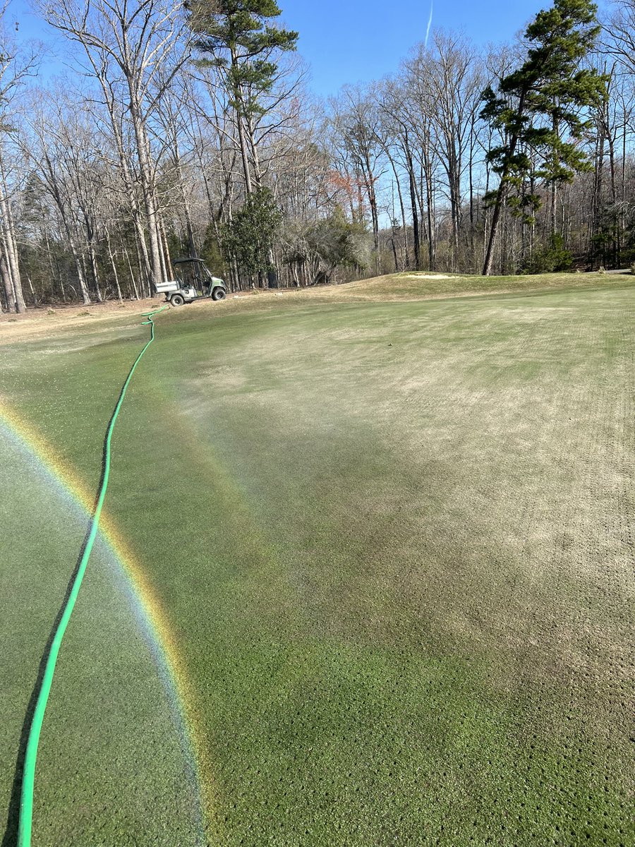 Tarlton_Turf's tweet photo. 🥊💯 #turf #mycarolinasmorning #gcsaa #psu #clt https://t.co/xWXJMqlTSU