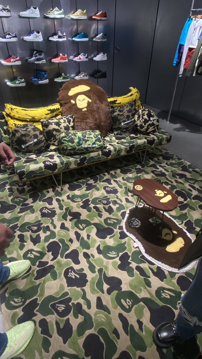 _1serdna_'s tweet image. goin gorillas 🏙️