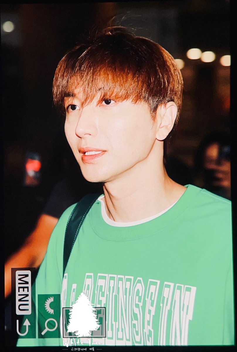 whitetree701's tweet photo. 230312 입국
웰컴홈!! 어침에 밝은 미소로 인사 :) 

#이특 #LEETEUK #イトゥク #利特 #슈퍼주니어 #SUPERJUNIOR @special1004 https://t.co/s8yEUb2aeG