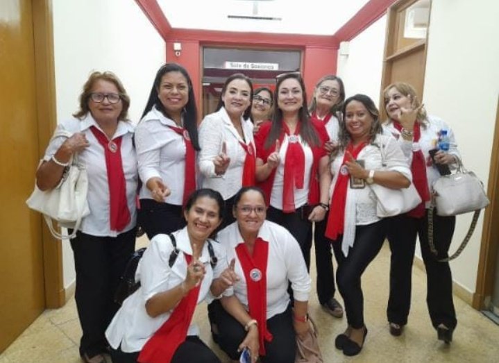 ReginaMercede10's tweet photo. @Elizabe42390474 @rocio_abed @ResidentasHC https://t.co/WdlbUx5IhW