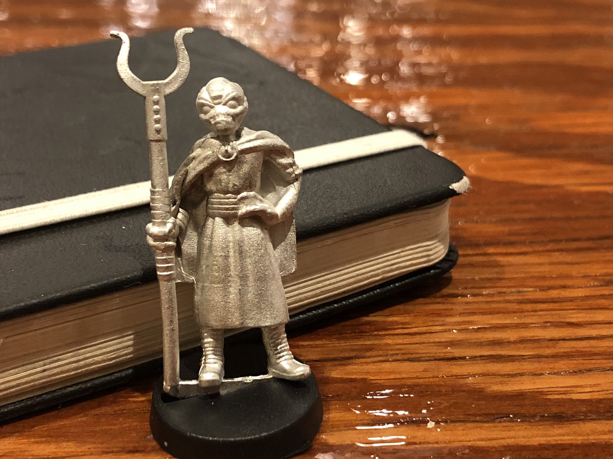 Loyal2tGo17's tweet photo. Got a free sci-fi mini from @StarSchlock miniatures at Coldwars. Nice retro #scifi aesthetic 

#coldwars #scifiminiatures https://t.co/gKqLbFNHhc