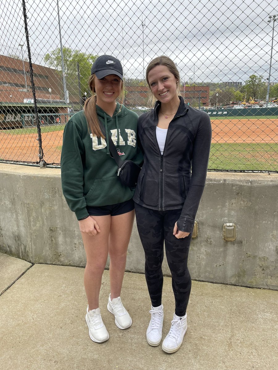 A @UAB_SB win + meeting my future teammate & fellow pitcher @Hannah_Cole2024 = great day. Can’t wait to share the circle with you for 4 years! Go Blazers! @AJDaugherty1 @SallieB34 @HansonMolls2 #bedifferent #winasone