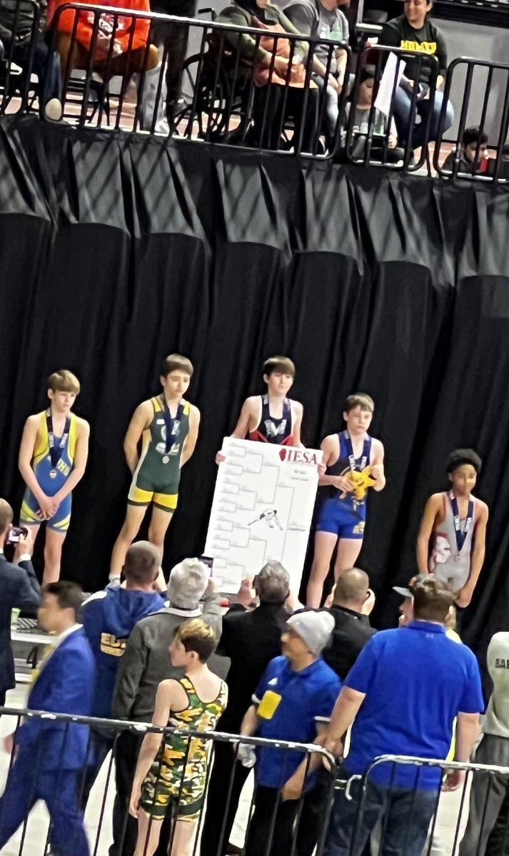 Saratoga_Hawks's tweet photo. @IESA_IL AA Wrestling Update: Paxton V. is your 90 pounds STATE CHAMP! Go, Braves, & Go, Hawks! #Back2BackStateChamp https://t.co/I3FLnEtxgj