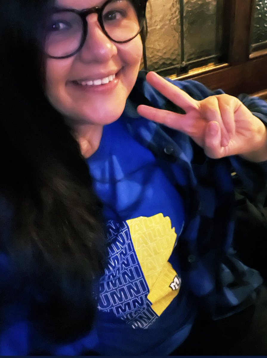 It is indeed my favorite time of year! Let’s go boys! #weare #marquette #jesuiteducated #ruinedforlife #sisterjeanforever @MarquetteU @MarquetteMBB #murarah 💙💛