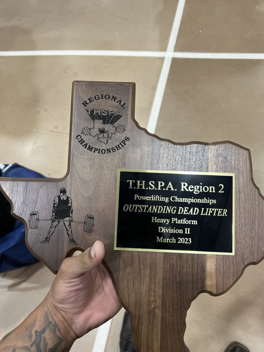 LangJaydon's tweet photo. State bound🥇
Bench-375
Squat-675
@WillSamford @WBU_Bradford  @JermaineCarpent https://t.co/HZsmASOSEA