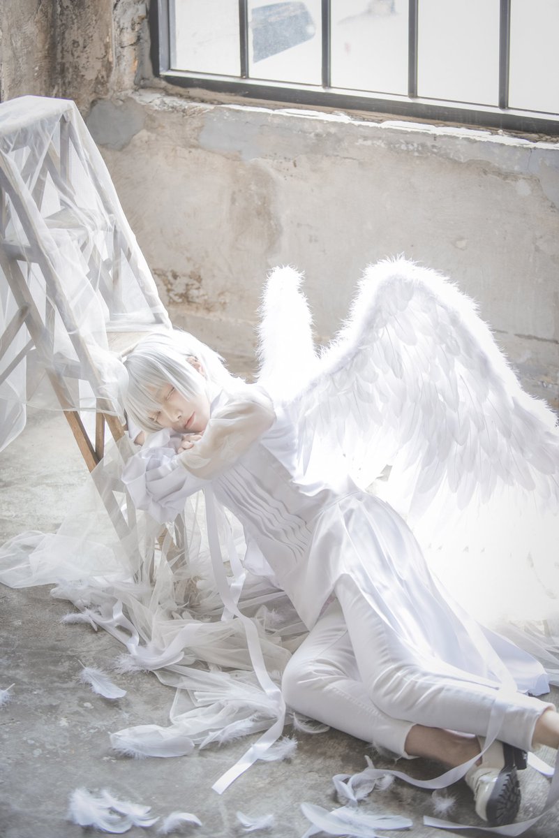 【cos】 2017.03
バンドやろうぜ - 高良京
반야로 - 타카라 쿄
Heavenly Breeze / WHITE GENESIS